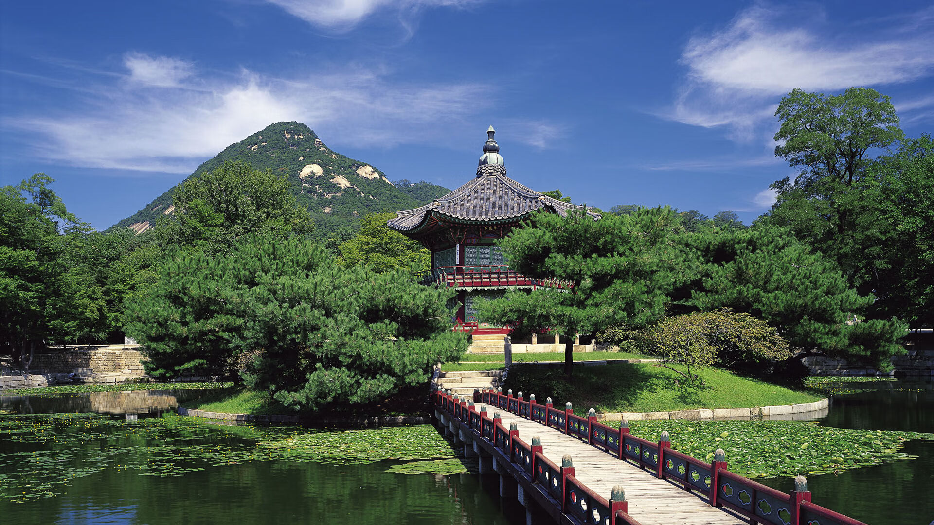 乐鱼体育登录-马刺举办球队内训赛检验季前战术体系，马刺团队篮球