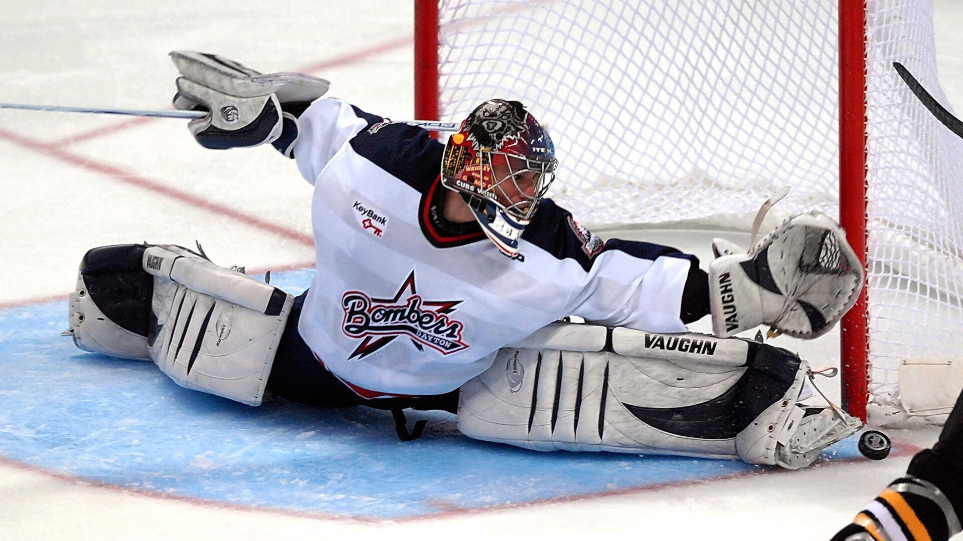 乐鱼在线登录-“超越极限：车手在绝境中书写传说”，超越极限故事